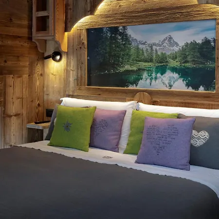 Matterhorn Francois - With And Breakfast, 100mt Lift Bed & Breakfast